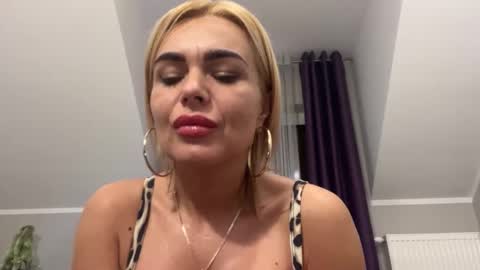 Jenny online show from January 2025 11:54:02 AM