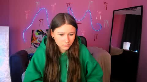 Jenny online show from April 2026 06:07:02 AM