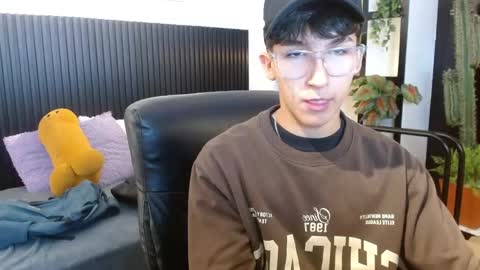 Snapshot of jeremy_job chatting on January 2026 11:37:01 AM Jeremy online show from January 2026 11:37:01 AM