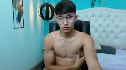 Snapshot of jeremy_job chatting on April 2026 11:25:01 AM Jeremy online show from April 2026 11:25:01 AM