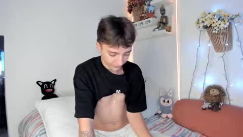 Snapshot of jeremy_salvatore_ chatting on February 2026 07:59:02 AM jero independent model online show from February 2026 07:59:02 AM