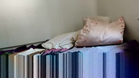 SkynStarlight online show from May 2026 08:50:02 PM