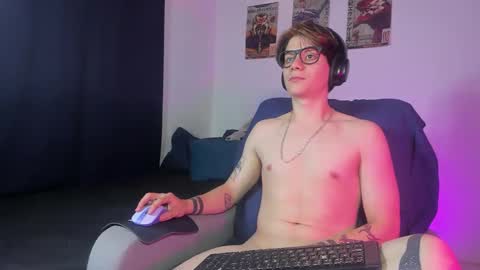 Angelo online show from September 2025 02:28:02 AM