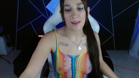 Snapshot of jesiclark chatting on January 2025 10:51:02 PM sofi online show from January 2025 10:51:02 PM