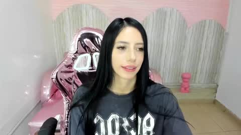 Jess online show from December 2024 06:35:01 PM