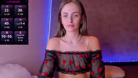 Jess online show from October 2025 05:05:01 AM