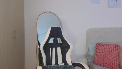 Snapshot of jessey_adams chatting on February 2026 12:36:01 PM bella adams online show from February 2026 12:36:01 PM