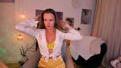 Snapshot of jessica__fit chatting on February 2026 02:24:02 PM Jessica online show from February 2026 02:24:02 PM