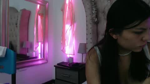 Jessica  online show from January 2026 07:17:01 PM