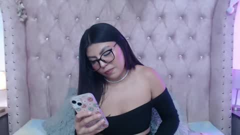 Jessica  online show from March 2026 10:05:02 PM