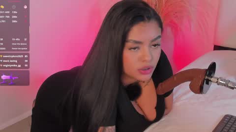 Snapshot of jessica_montez05 chatting on April 2026 05:30:02 PM jessica_montez05 online show from April 2026 05:30:02 PM