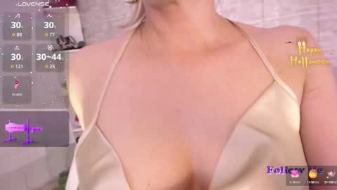 Snapshot of jessica_muse chatting on October 2025 08:28:01 PM Jessica online show from October 2025 08:28:01 PM