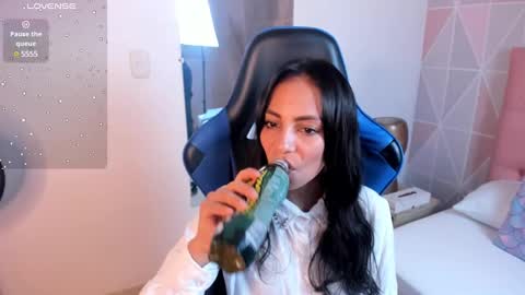 Snapshot of jessica_taylor_22 chatting on January 2025 07:28:01 PM jessica_taylor_22 online show from January 2025 07:28:01 PM