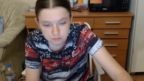 Snapshot of jessicaholland1 chatting on July 2026 05:27:01 PM jessicaholland1 online show from July 2026 05:27:01 PM