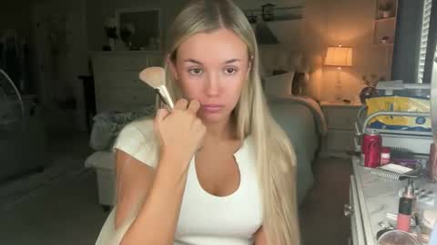 Snapshot of jessicaparkerrr chatting on November 2025 07:48:02 PM Jessica Parker online show from November 2025 07:48:02 PM