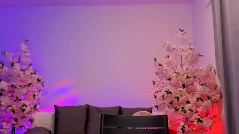 Gloria   online show from January 2025 02:22:01 AM