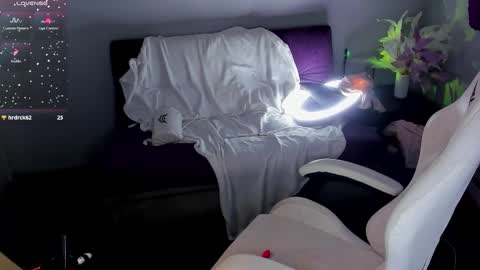 Jess online show from March 2026 02:17:02 AM