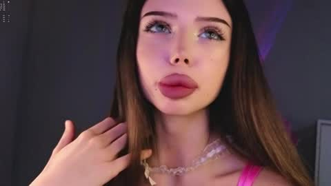 Snapshot of jessie_johns chatting on April 2026 06:25:01 PM jessie_johns online show from April 2026 06:25:01 PM