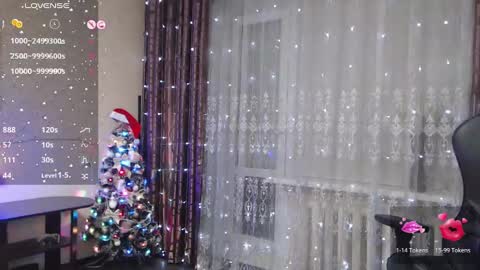 Snapshot of jessiemays chatting on December 2024 12:56:02 AM Jess online show from December 2024 12:56:02 AM