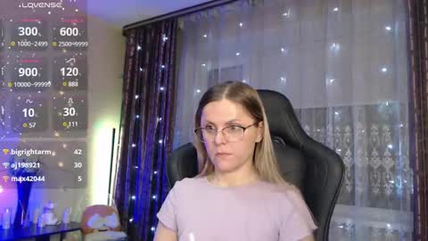 Snapshot of jessiemays chatting on February 2025 11:37:01 PM Jess online show from February 2025 11:37:01 PM