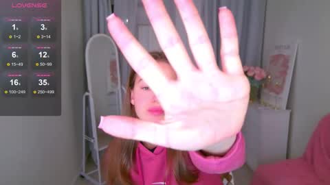 Jessi online show from November 2025 01:55:02 PM