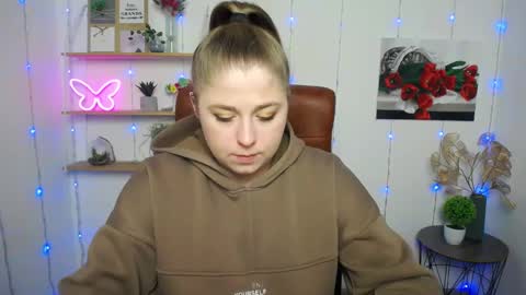 Jess online show from March 2025 10:09:01 AM