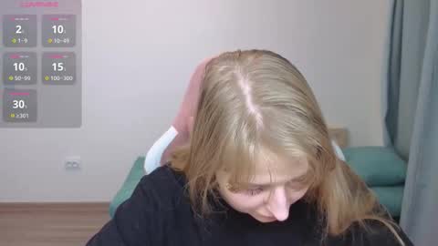 Jessy online show from October 2025 12:29:01 PM