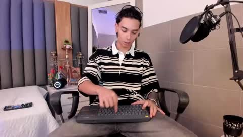 JESSY WITHE NEW ACCOUNT online show from May 2026 07:30:02 PM