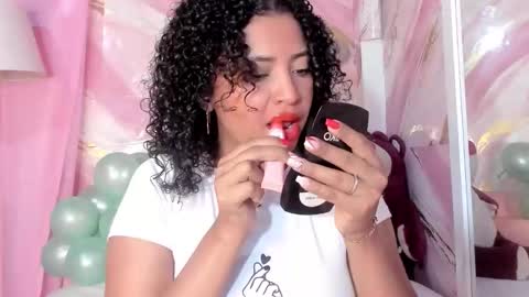 Jessy online show from October 2025 02:07:01 PM