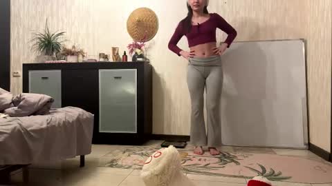 Lynn online show from October 2025 07:20:01 AM