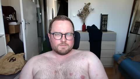 jeuneloup92 online show from May 2026 04:23:02 PM