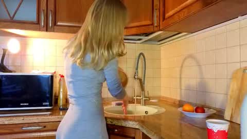 Gwen online show from February 2026 09:57:01 AM