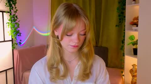 Gwen online show from April 2026 08:13:02 PM