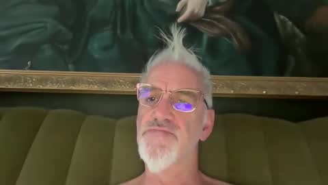 jewlronny online show from December 2025 10:32:01 AM