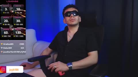 jey_saint online show from December 2025 10:57:02 AM