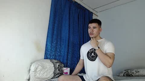 Juan David online show from December 2024 11:59:01 AM