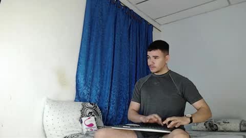 Juan David online show from January 2025 11:08:02 AM