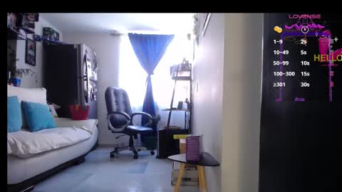 Snapshot of jezabel_purple chatting on January 2025 06:52:01 PM Camila online show from January 2025 06:52:01 PM