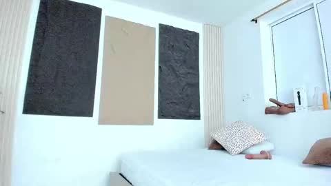 jheremy_wen online show from November 2025 07:19:02 PM