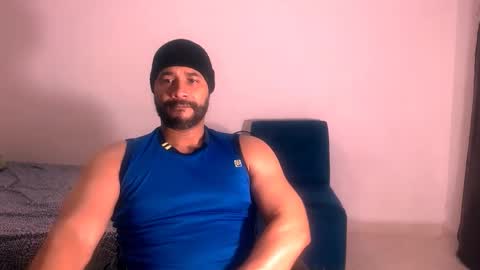 En moreno online show from November 2025 06:24:01 AM