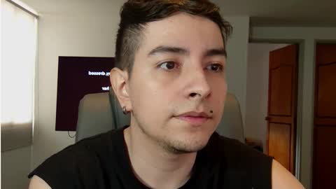 Snapshot of jhoan_saenz chatting on October 2025 04:49:01 PM Jhoan Saenz online show from October 2025 04:49:01 PM