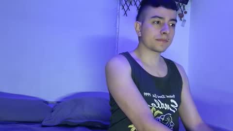 Snapshot of jhoan_saenz chatting on October 2025 11:05:02 PM Jhoan Saenz online show from October 2025 11:05:02 PM
