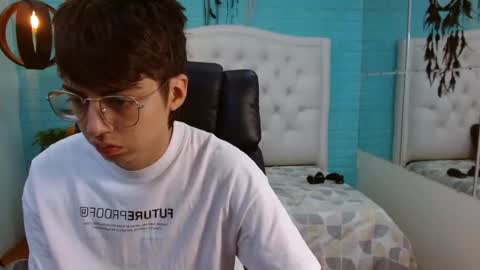 Jhoel online show from October 2025 01:01:01 PM