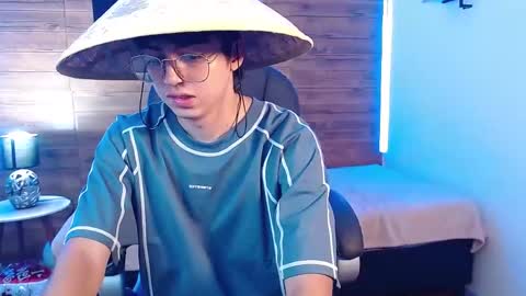 Jhoel online show from October 2025 09:49:02 PM