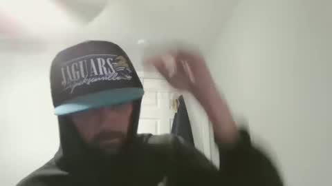 jholls online show from December 2024 01:46:01 AM