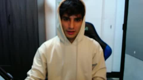 Snapshot of jhon_2000s chatting on December 2024 12:11:01 AM jhon online show from December 2024 12:11:01 AM