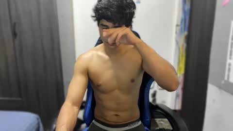 Snapshot of jhon_2000s chatting on December 2025 05:03:02 AM jhon online show from December 2025 05:03:02 AM