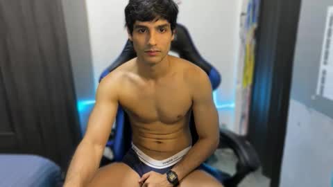 Snapshot of jhon_2000s chatting on December 2025 10:56:02 AM jhon online show from December 2025 10:56:02 AM