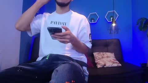 jhon_malo online show from November 2025 04:27:01 AM