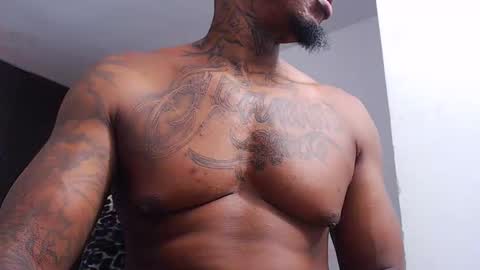 Jhon Tomson online show from November 2025 07:46:02 PM